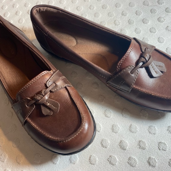 CLARKS COLLECTION Women's Brown Multi Leather Ashland Bubble Slip-On Loafers - Picture 11 of 16